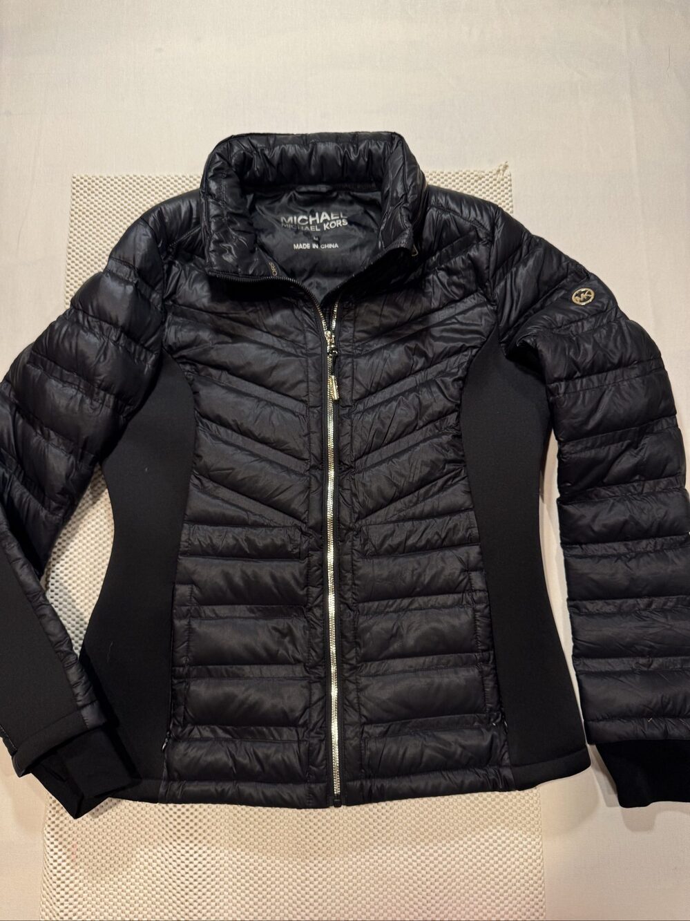 Women’s Michael Kors Quilted Puffer Jacket – Black – Medium